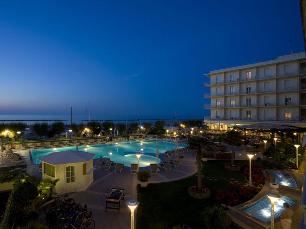 Hotel Miramare Габічче-Маре Екстер'єр фото